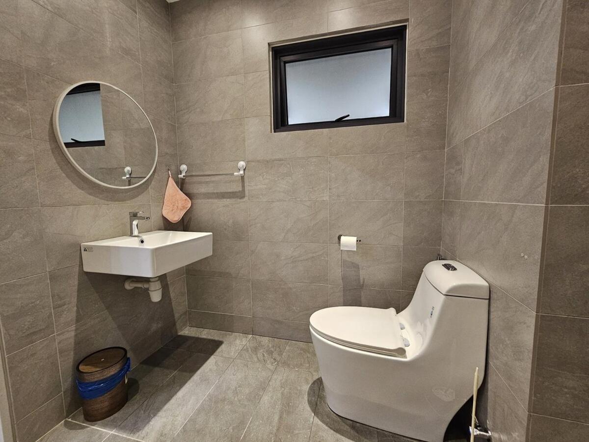 New Cozy Soho 3mins-setia Mall Sccc 2-5pax